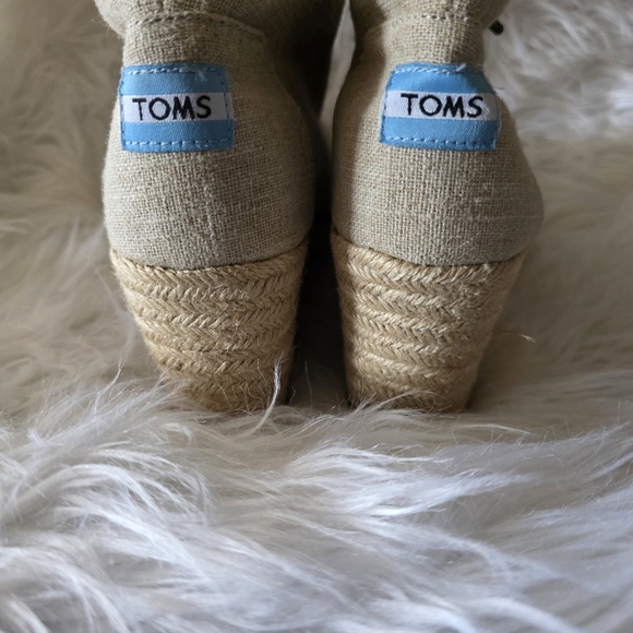 TOMS Desert Burlap Espadrille Wedge Booties - Picture 2 of 7